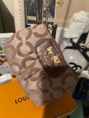 Coach Vintage Signature Monogrammed Brown Change Purse with Key Ring